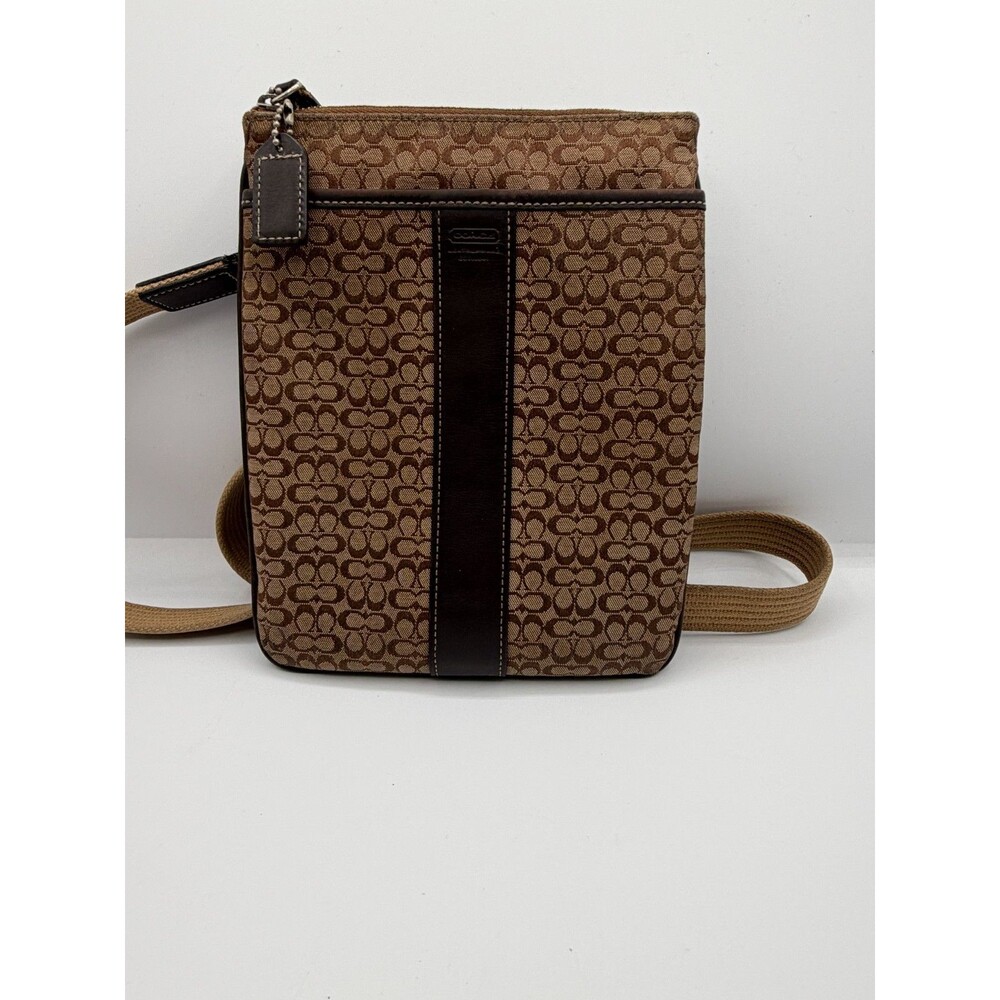 Coach signature C small crossbody bag back zip pocket
